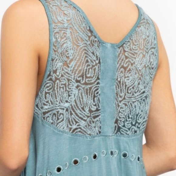 Lace Detail Peek-a-Boo Top - Picture 5 of 8